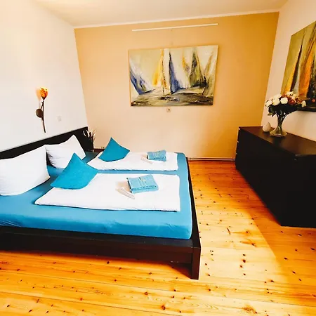 Apartment Artmare