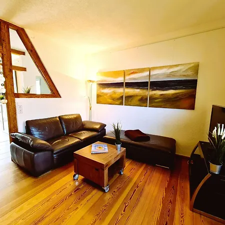 Artmare Apartment *